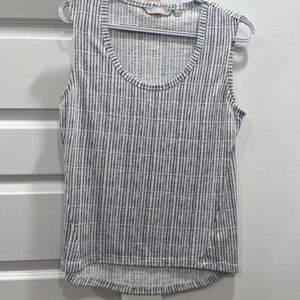 Athleta Muscle Sleeveless Top